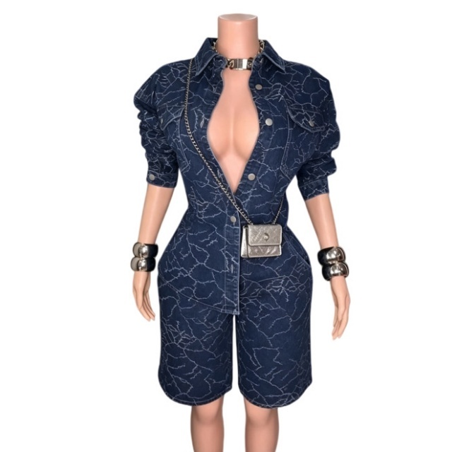 Printed Buttons Down Denim Knee Pant Set