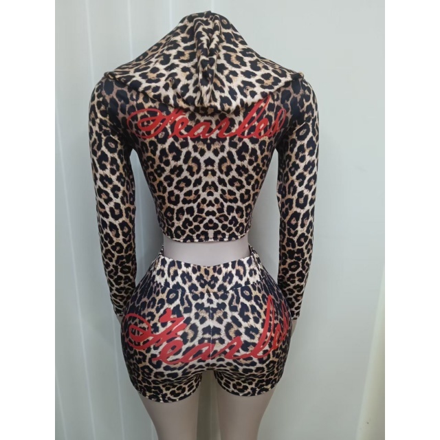Leopard Printed Hooded Sweatshirt Slim Short Set