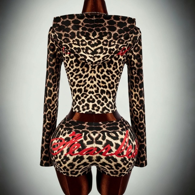 Leopard Printed Hooded Sweatshirt Slim Short Set