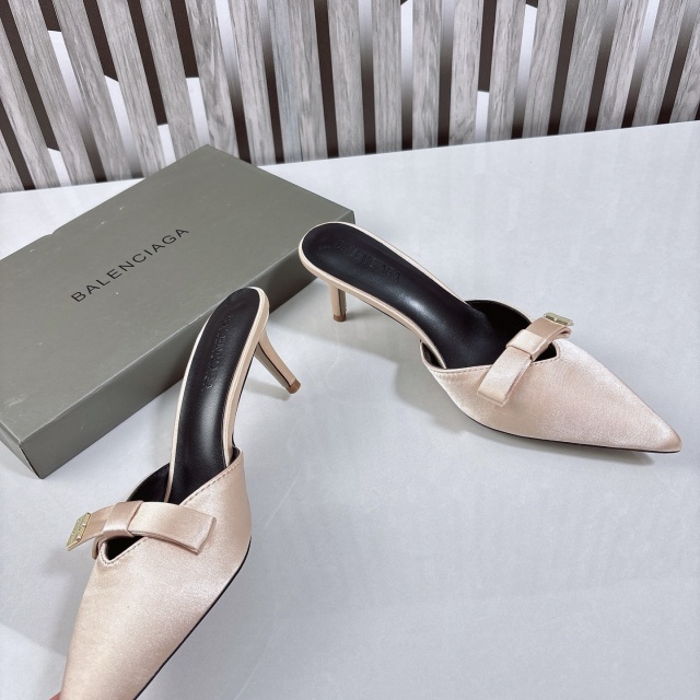 Fashion Pointed Toe Satin Kitten Heel Mules