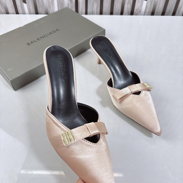 Fashion Pointed Toe Satin Kitten Heel Mules