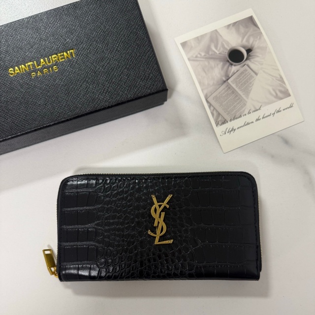 Metal Logo Leather Wallets