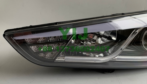 Front Lamp Headlight Coach Headlight for Marcopolo Bus Body Parts YIJ-MACP-002 YIJ Automotive Parts