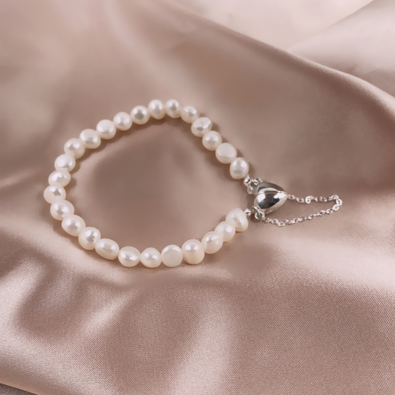 Shaped Freshwater Pearl Necklace Versatile Heart Magnet Buckle Design Clavicle Chain Accessories