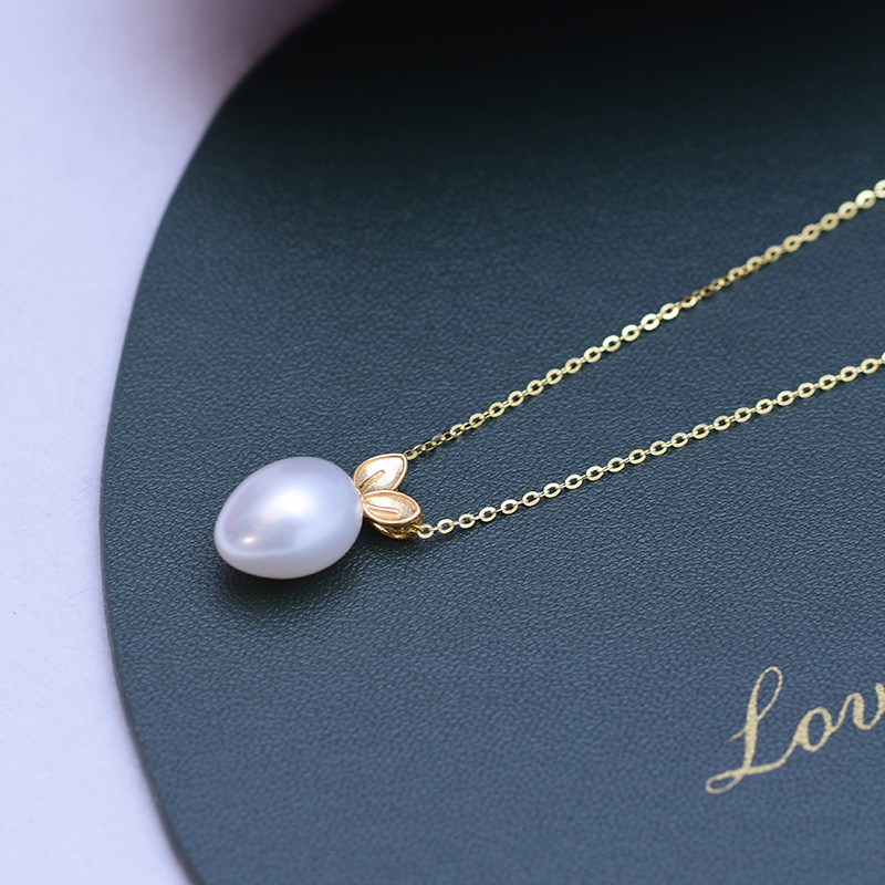 Nevenka Freshwater pearl 9-10mm strong light silver radish head shape pendant necklace simple design model
