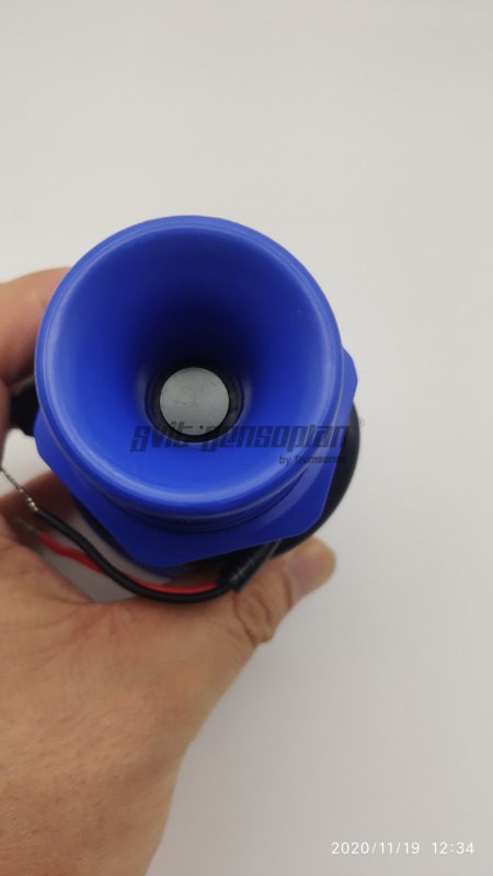 Medidor de nível ultrassônico compacto Trumsense para líquidos, monitor de altura de materiais e sensores de nível de água. Medição ultrassônica de altura de pilhas de pó sólido. Faixa de medição: 0 a 8 m. Precisão: 0,3 mm. Saídas: 4 a 20 mA RS485 ou 1 a 
