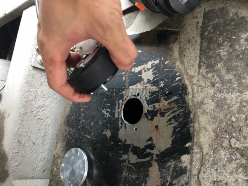 Ультразвуковой датчик уровня топлива Trumsense, монитор расхода топлива, устанавливается на верхнюю часть топливного бака грузовика, пожарной машины или спринклерной системы. Расстояние от 0 до 2 метров. RS232, RS485, аналоговый выход.