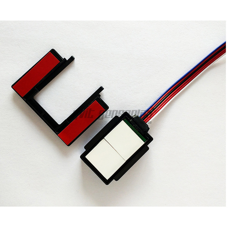 Interruptor de toque de espelho LED Trumsense WS08D2-S2-BW Escurecimento contínuo e desembaçador de controle para banheiro de hotel ou casa de banho