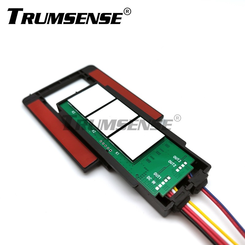 Interruptor para espejo LED de baño Trumsense® WS08F3-M6-BW con atenuación continua, ajuste de 3 colores y función antivaho táctil.