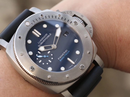 Panerai Luminor Submersible 1950 BMG-TECH 3 Days Automatic PAM 00 692 XF Factory  Titanium Blue Dial Swiss P9010