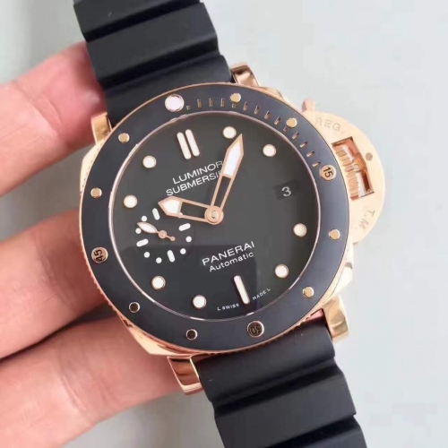 Panerai Luminor Submersible PAM 684 Rosegold Case XF 1:1 Best Edition Black Dial on Black Rubber Strap P.9010