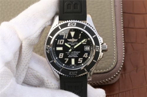 Breitling Superocean Chronometre Abyss A1736402 Stainless Steel Case GM Factory  1:1 Best Edition Black Dial White Inner Bezel On Black Rubber 2824