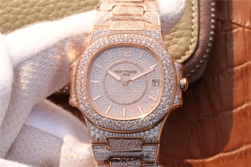 Patek Philippe Nautilus Jumbo Ladies Paved With Diamonds 7021/1R-001 NOOB Factory Rose Gold & Diamonds Diamond Dial M9015