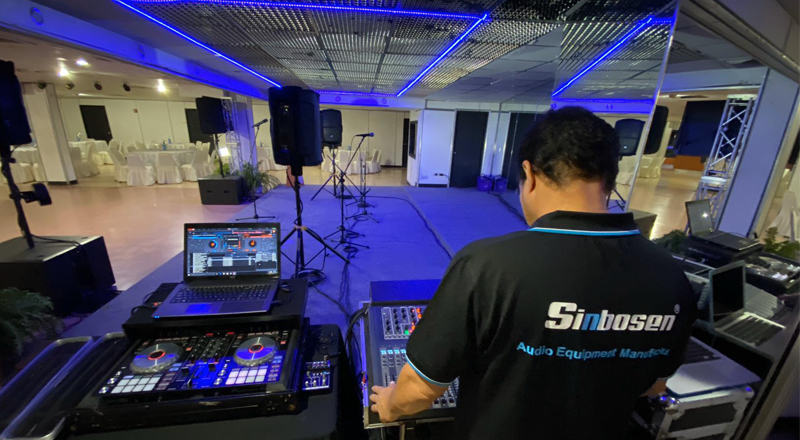 Sinbosen wireless microphone SKM9000 in Puerto Rico!