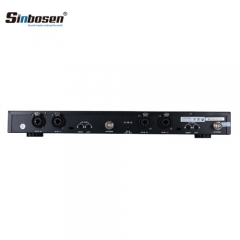 Sistema de micrófono inalámbrico profesional Sinbosen SR2050IEM en monitor de oído