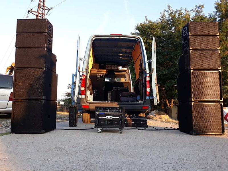 Sinbosen FP20000Q Power Amplifier was used for 18inch subwoofer in Bulgaria customer event.