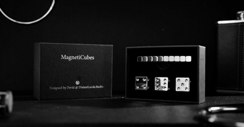 MagnetiCubes by Ivo David Oliveira and TCC Magic