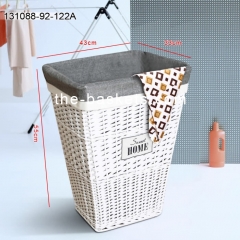 Rectangular tapered willow hamper with liner