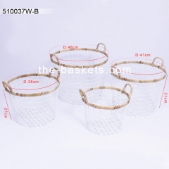 Wire basket with water hyacinth rim