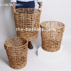 Water hyacinth basket