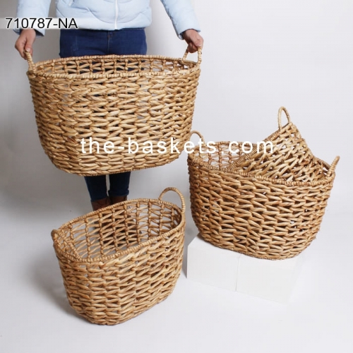 Water hyacinth basket