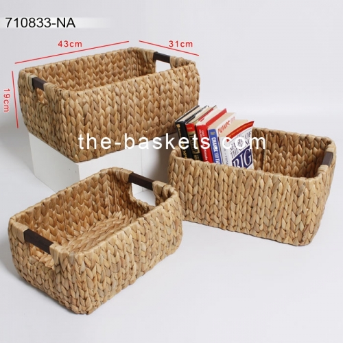 Water hyacinth basket