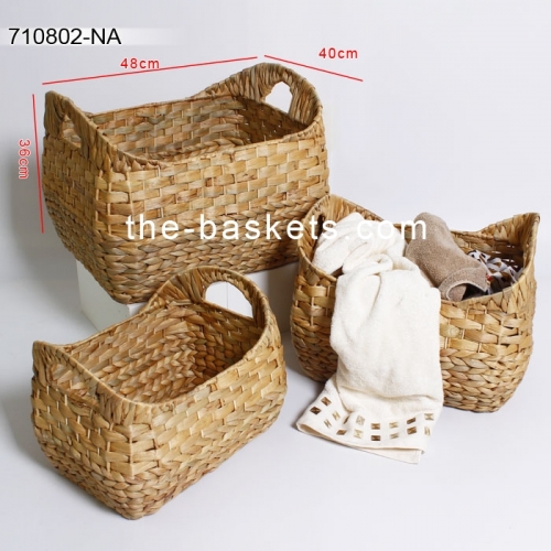Water hyacinth basket