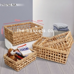 Water hyacinth basket