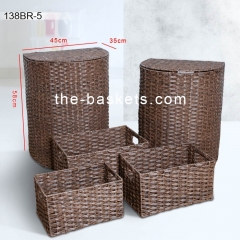 Resin wicker hamper with liner