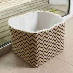 Foldable storage basket