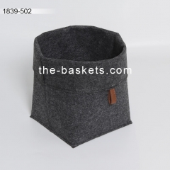 Foldable felt storage basket