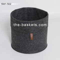 Foldable felt storage basket