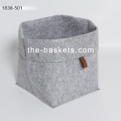 Foldable felt storage basket