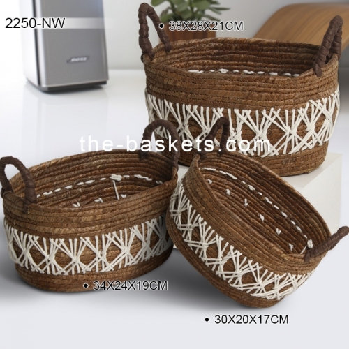 Corn leaf basket