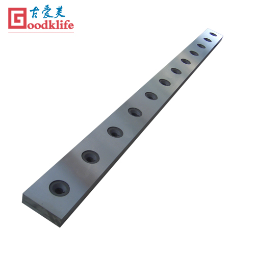 Sheet metal cutting blades for cut to length line