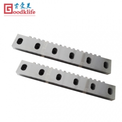 Shear blade for rolling mills