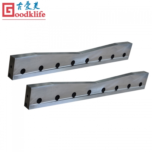 Rod guillotine cutting blade for bar mill
