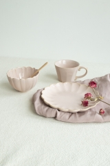 Floral Dinnerware Collection