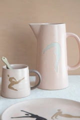 Stylish Feminine Tableware Collection