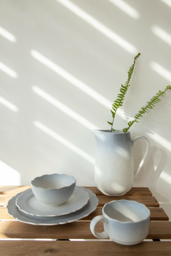 Spring Lighter Grey Tableware Collection