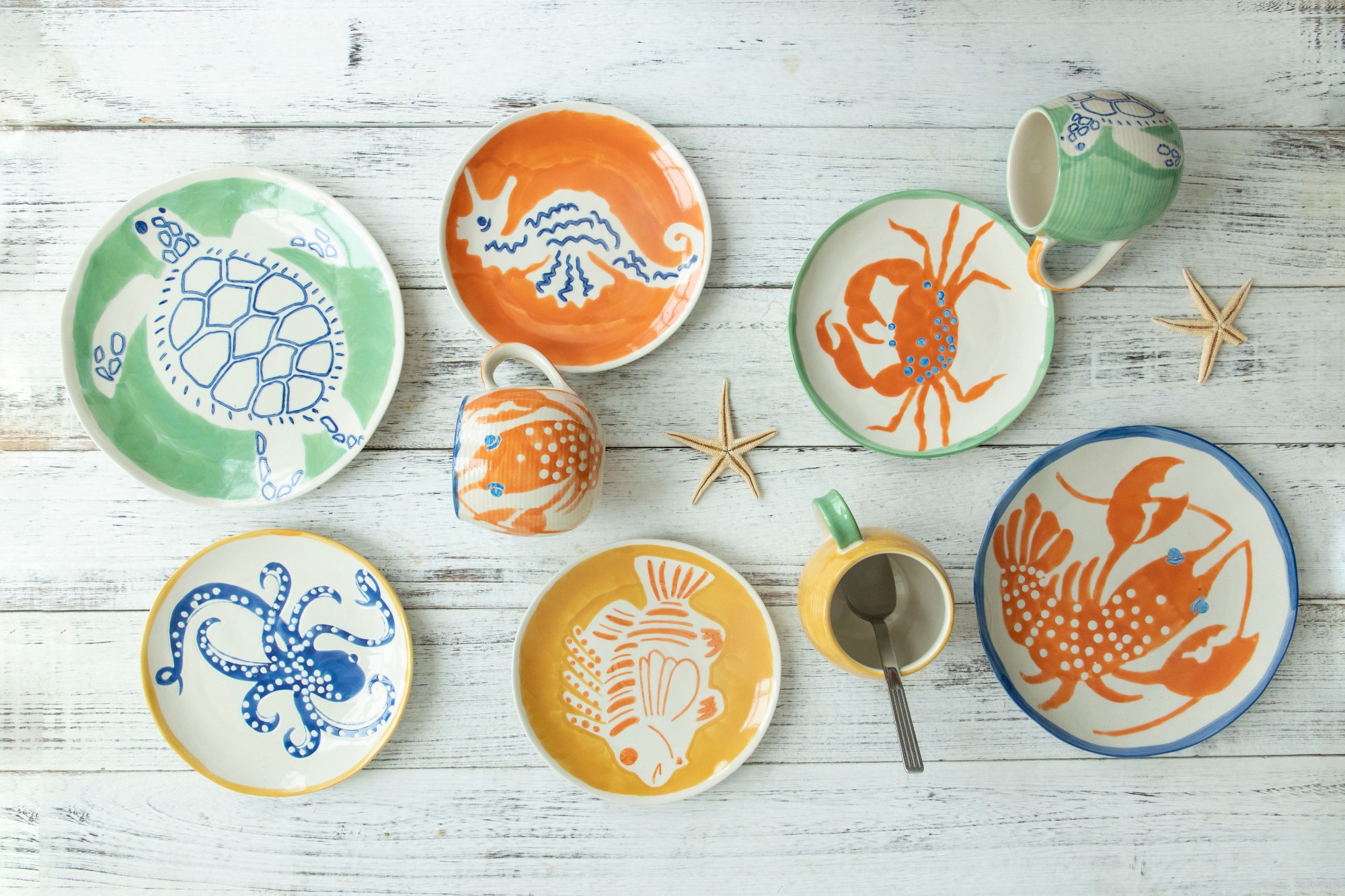 Whimsical Summer Dining: Embrace the Charm of Animal-Inspired Dinnerware