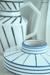 White Modern Elegant Stripes Vase Collection