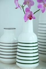 White Modern Elegant Stripes Vase Collection