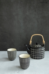 Classic Black and White Stripes Tableware