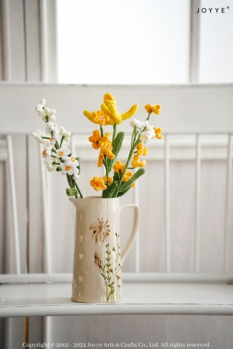 Daisy Crochet Flowers and Crackle Debossed Ceramic Vase