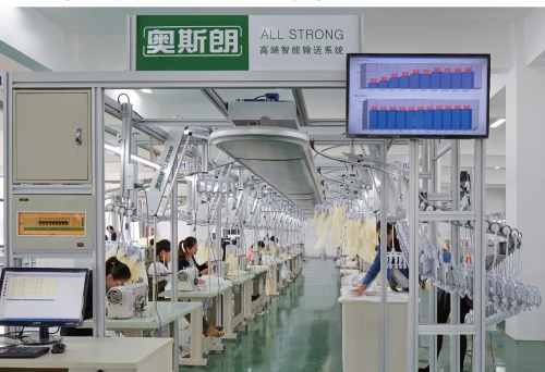 Intelligent garment cut piece hanging conveyor system