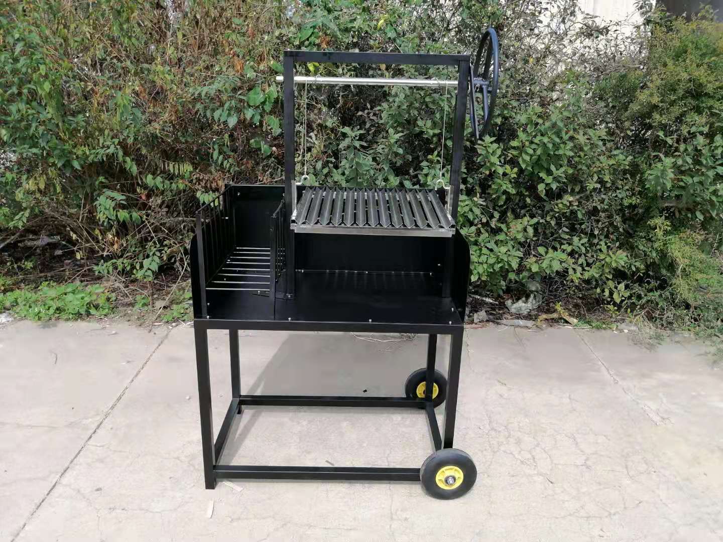 Argentine Style Grills Charcoal Grill with Adjustable Grill Grate