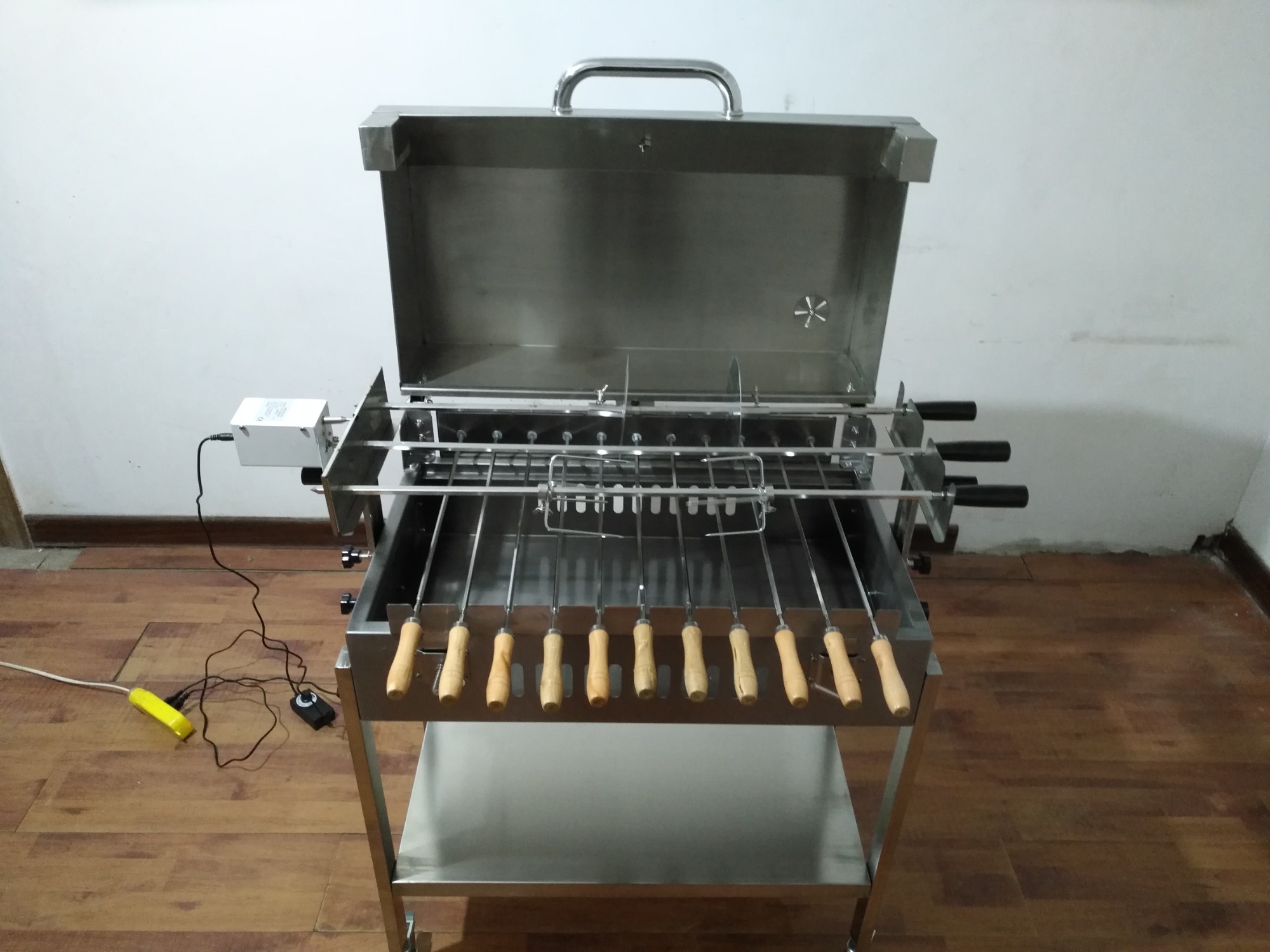 Automatic rotisserie barbecue! Best Charcoal Grill Charcoal Grill