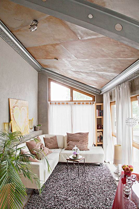 The Best Lighting Fitting For Sloped Ceilings - How To Hang A Light On Slanted Ceiling