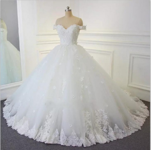 New Style Robe De Mariage Vintage Off Shoulder Satin Lace Applique Bead Ball Gown Wedding Dress Bridal Gown WZ39